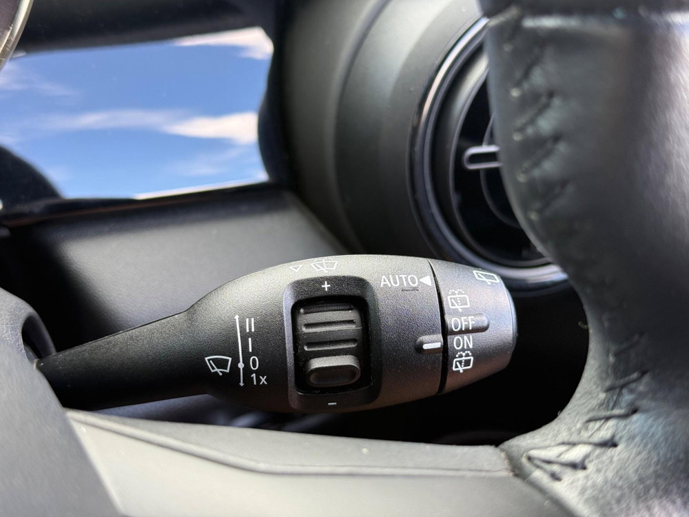 MINI Electric hatch Cooper SE 32.6kWh Level 2 Auto 3dr