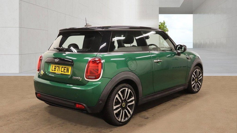 MINI Electric hatch Cooper SE 32.6kWh Level 2 Auto 3dr