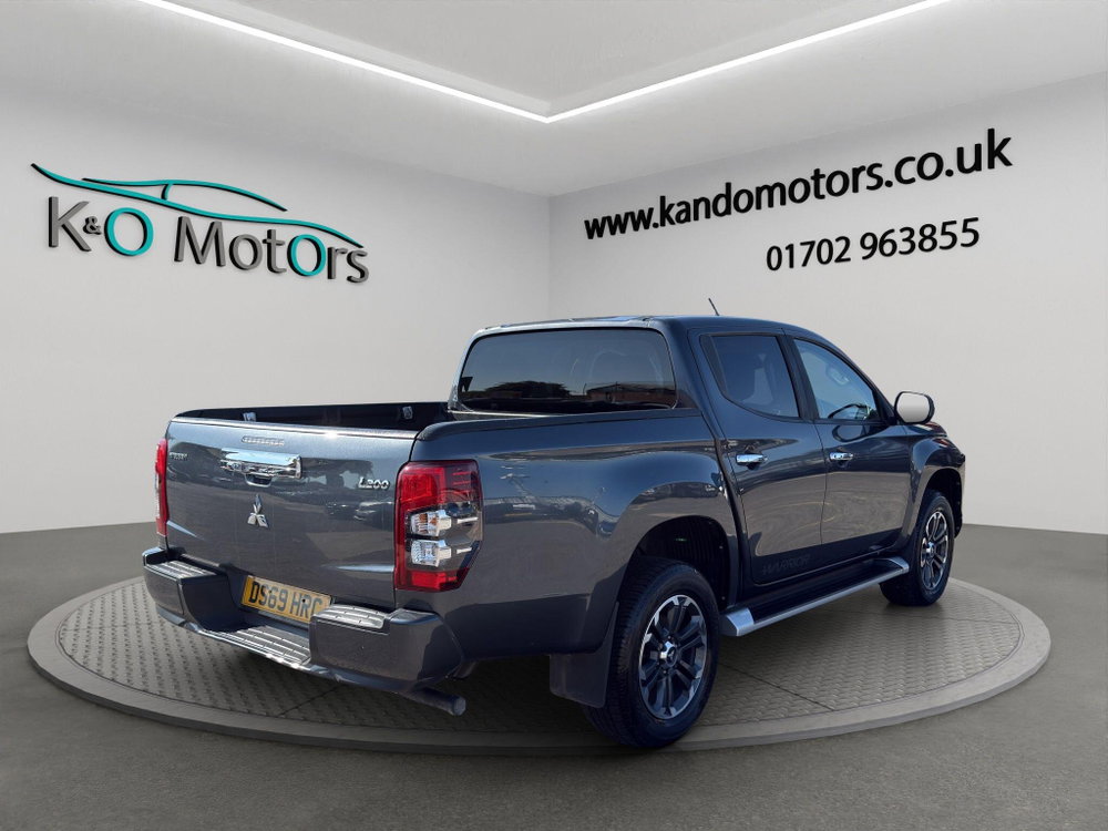 Mitsubishi L200 2.2 DI-D DC Warrior 4WD Euro 6 (s/s) 4dr