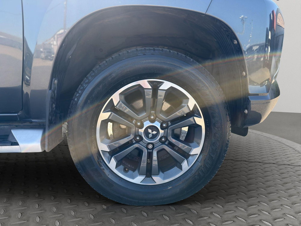 Mitsubishi L200 2.2 DI-D DC Warrior 4WD Euro 6 (s/s) 4dr
