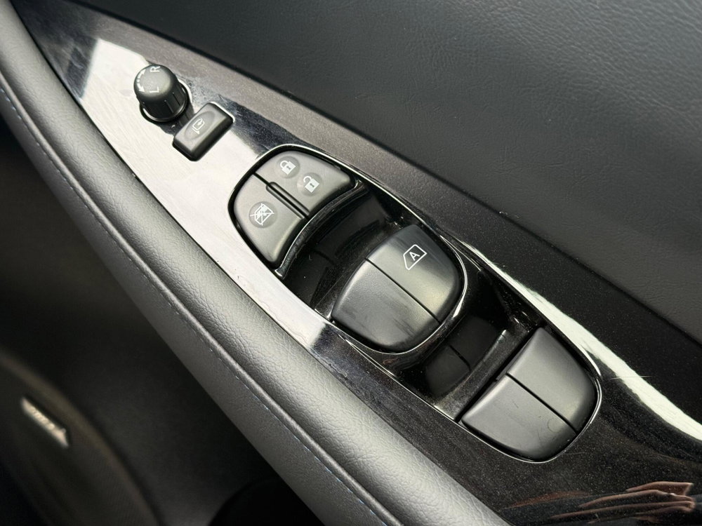 Nissan Leaf 40kWh Tekna Auto 5dr