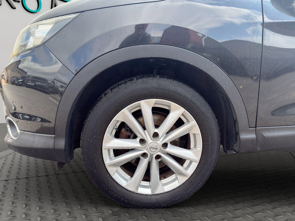 Nissan Qashqai 1.6 dCi Acenta SUV 5dr Diesel XTRON 2WD Euro 5 (s/s) (130 ps)
