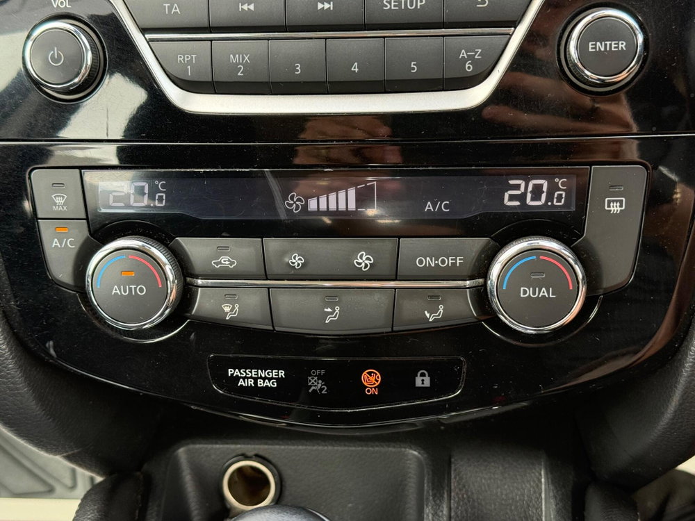 Nissan Qashqai 1.6 dCi Acenta SUV 5dr Diesel XTRON 2WD Euro 5 (s/s) (130 ps)