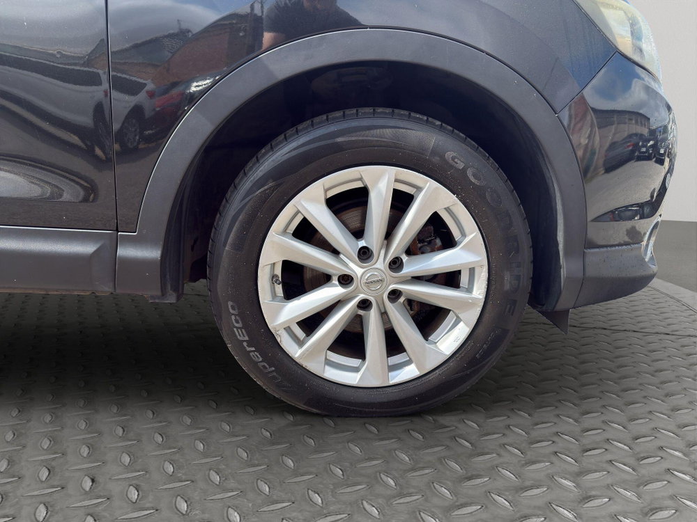 Nissan Qashqai 1.6 dCi Acenta SUV 5dr Diesel XTRON 2WD Euro 5 (s/s) (130 ps)