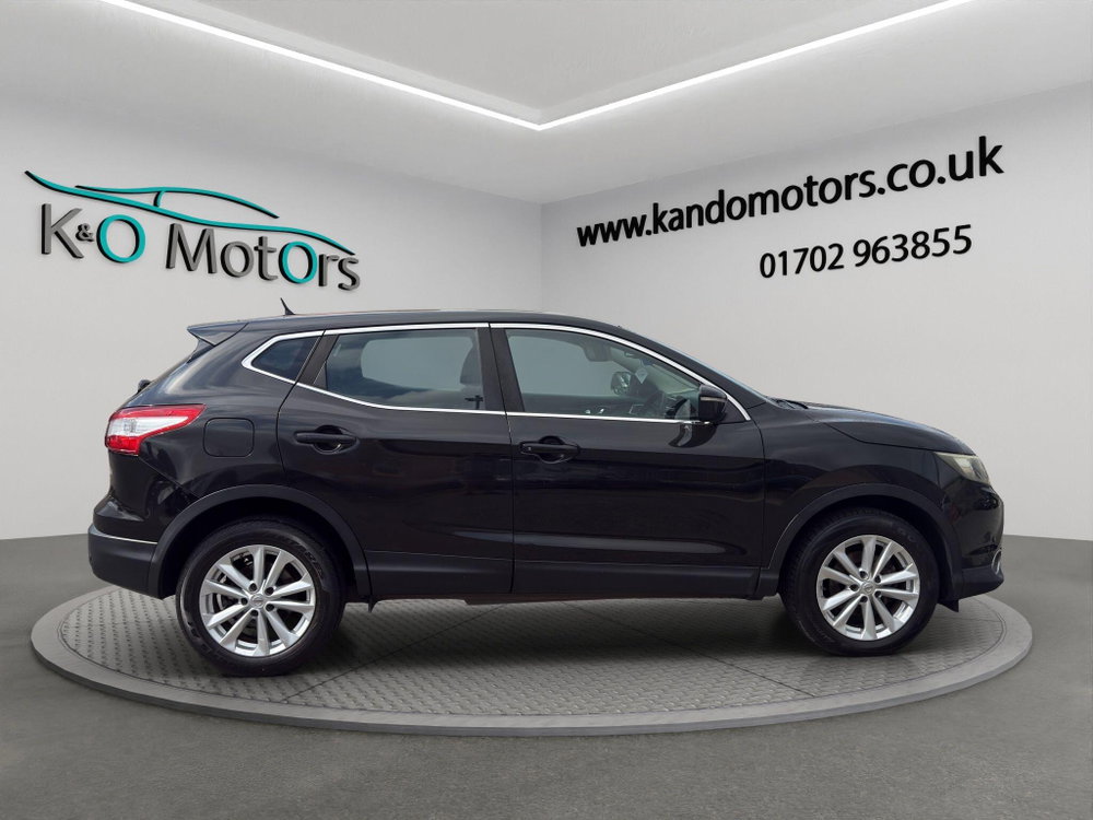 Nissan Qashqai 1.6 dCi Acenta SUV 5dr Diesel XTRON 2WD Euro 5 (s/s) (130 ps)