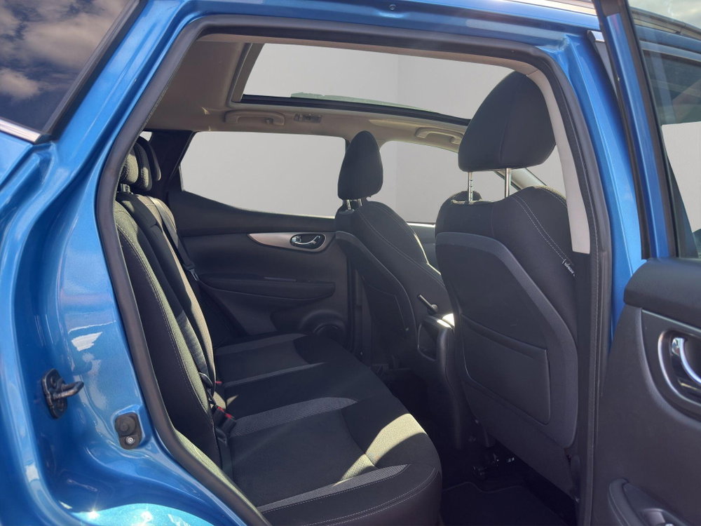 Nissan Qashqai 1.3 DIG-T N-Connecta Euro 6 (s/s) 5dr