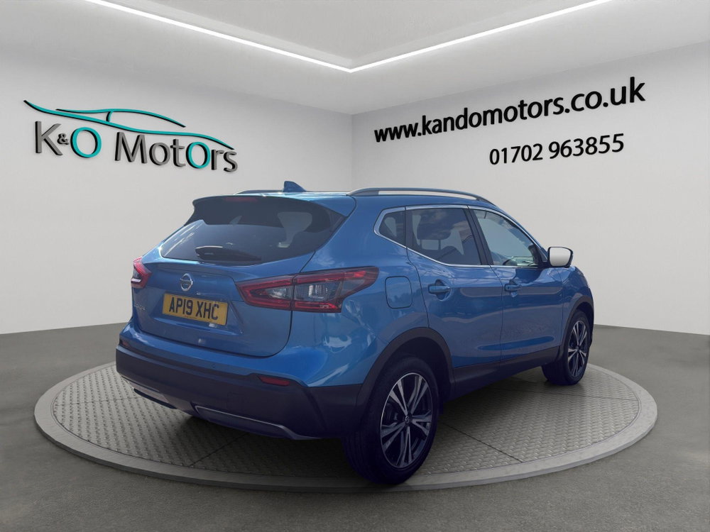 Nissan Qashqai 1.3 DIG-T N-Connecta Euro 6 (s/s) 5dr