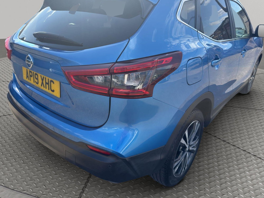 Nissan Qashqai 1.3 DIG-T N-Connecta Euro 6 (s/s) 5dr