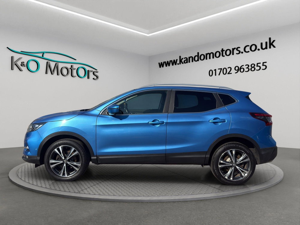 Nissan Qashqai 1.3 DIG-T N-Connecta Euro 6 (s/s) 5dr