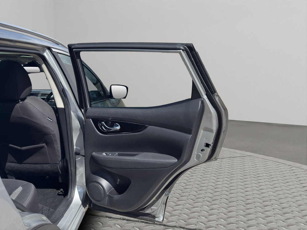 Nissan Qashqai 1.3 DIG-T N-Connecta Euro 6 (s/s) 5dr