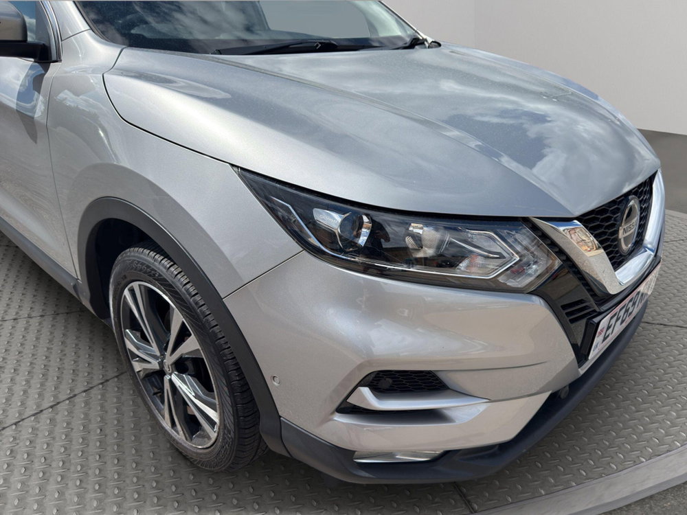 Nissan Qashqai 1.3 DIG-T N-Connecta Euro 6 (s/s) 5dr