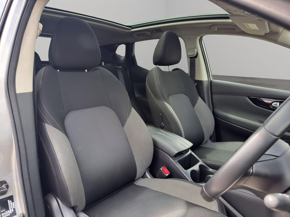 Nissan Qashqai 1.3 DIG-T N-Connecta Euro 6 (s/s) 5dr