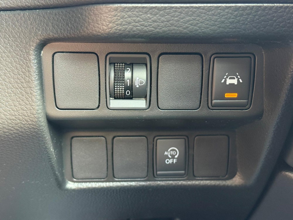Nissan Qashqai 1.3 DIG-T N-Connecta Euro 6 (s/s) 5dr