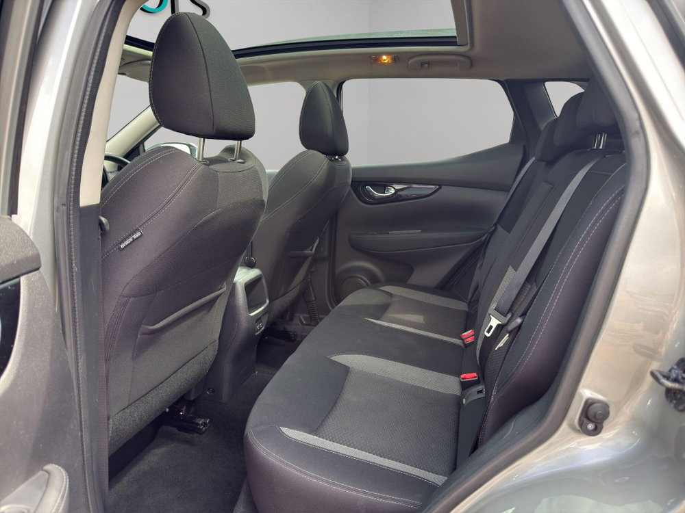 Nissan Qashqai 1.3 DIG-T N-Connecta Euro 6 (s/s) 5dr
