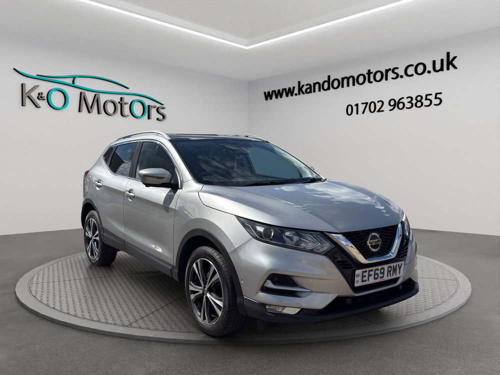 Nissan Qashqai 1.3 DIG-T N-Connecta Euro 6 (s/s) 5dr