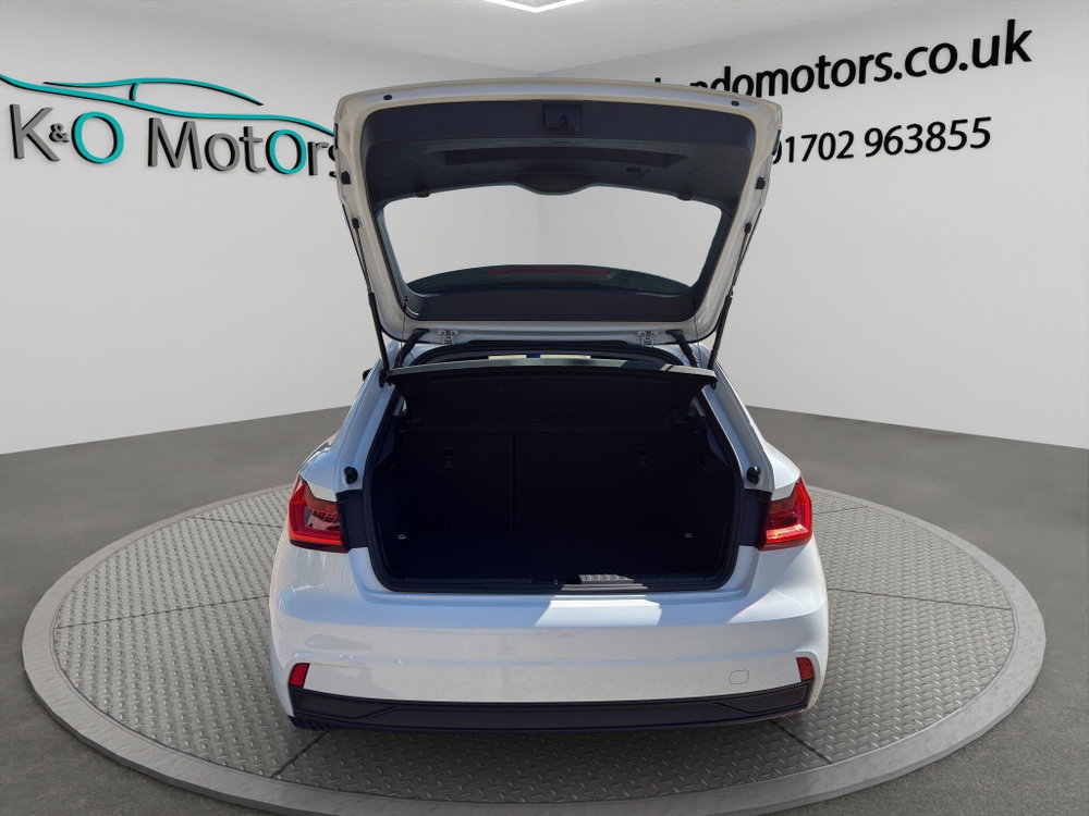 Audi A1 1.0 TFSI 25 Technik Sportback Euro 6 (s/s) 5dr