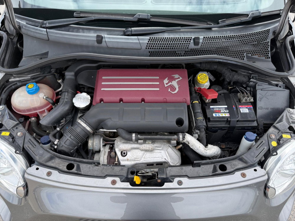 Abarth 695C 1.4 T-Jet Edizione Maserati Cabrio 2dr Petrol Auto Euro 5 (180 bhp)