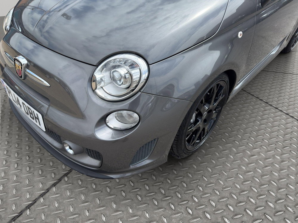 Abarth 695C 1.4 T-Jet Edizione Maserati Cabrio 2dr Petrol Auto Euro 5 (180 bhp)