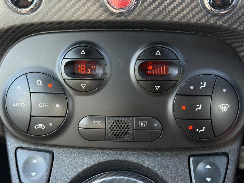 Abarth 695C 1.4 T-Jet Edizione Maserati Cabrio 2dr Petrol Auto Euro 5 (180 bhp)