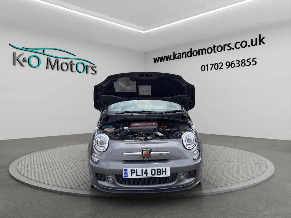 Abarth 695C 1.4 T-Jet Edizione Maserati Cabrio 2dr Petrol Auto Euro 5 (180 bhp)