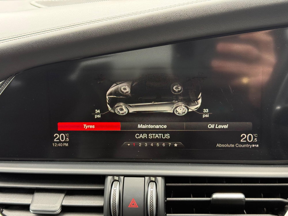 Alfa Romeo Giulia 2.0T Veloce Ti Auto Euro 6 (s/s) 4dr