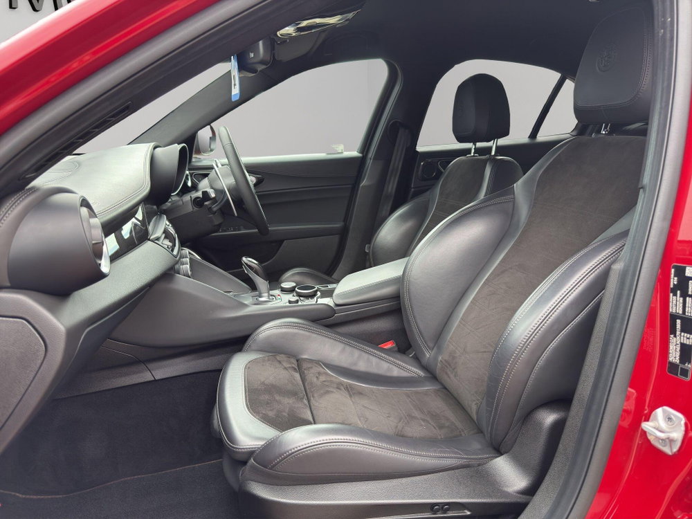 Alfa Romeo Giulia 2.0T Veloce Ti Auto Euro 6 (s/s) 4dr