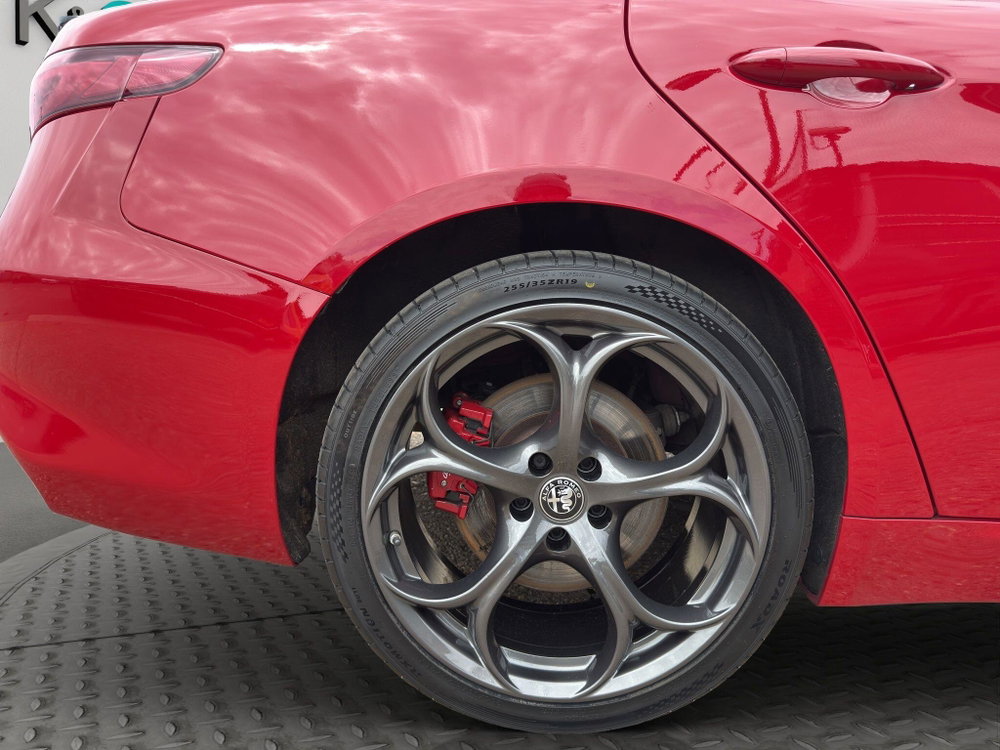 Alfa Romeo Giulia 2.0T Veloce Ti Auto Euro 6 (s/s) 4dr