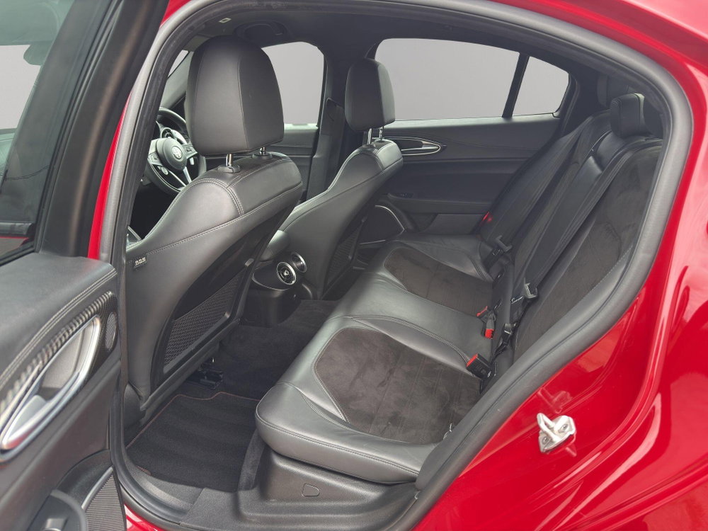 Alfa Romeo Giulia 2.0T Veloce Ti Auto Euro 6 (s/s) 4dr