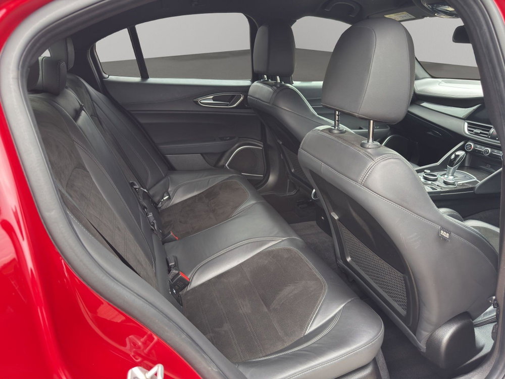 Alfa Romeo Giulia 2.0T Veloce Ti Auto Euro 6 (s/s) 4dr