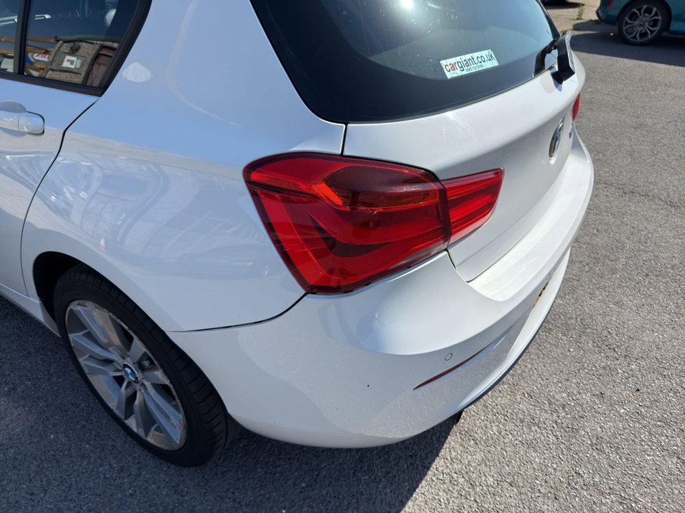 BMW 1 Series 1.6 118i Sport Euro 6 (s/s) 5dr
