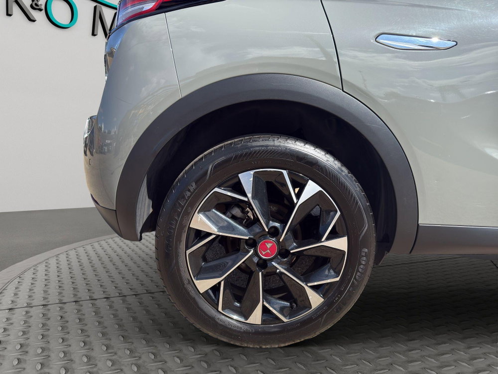 DS Automobiles DS 3 1.2 PureTech Performance Line + EAT8 Euro 6 (s/s) 5dr
