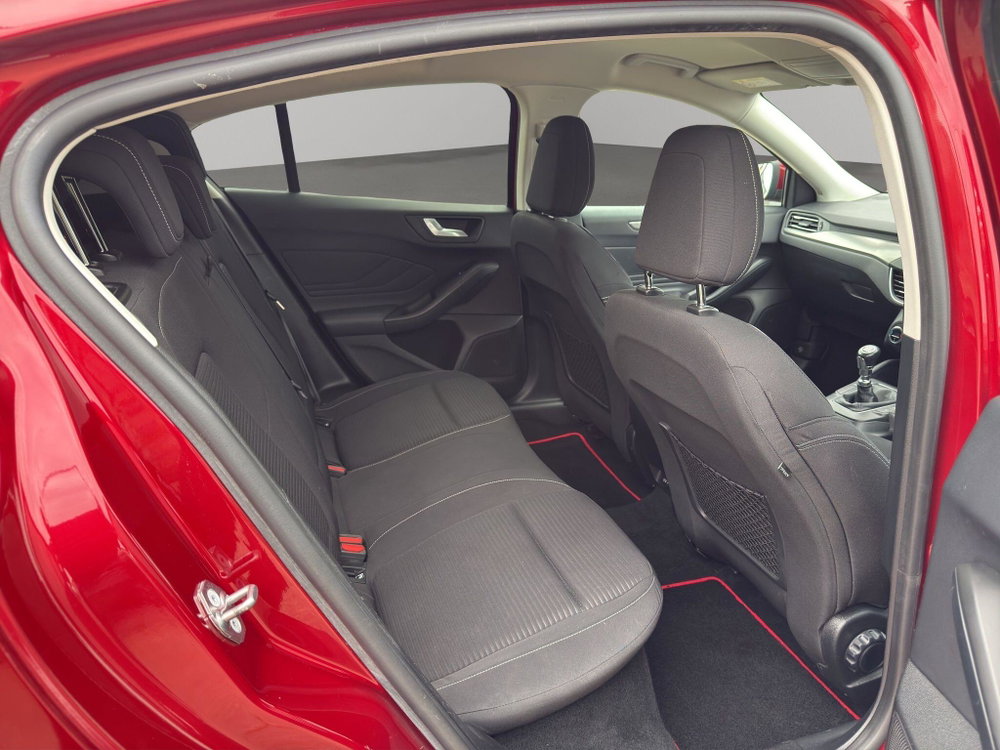 Ford Focus 1.0T EcoBoost Titanium Euro 6 (s/s) 5dr