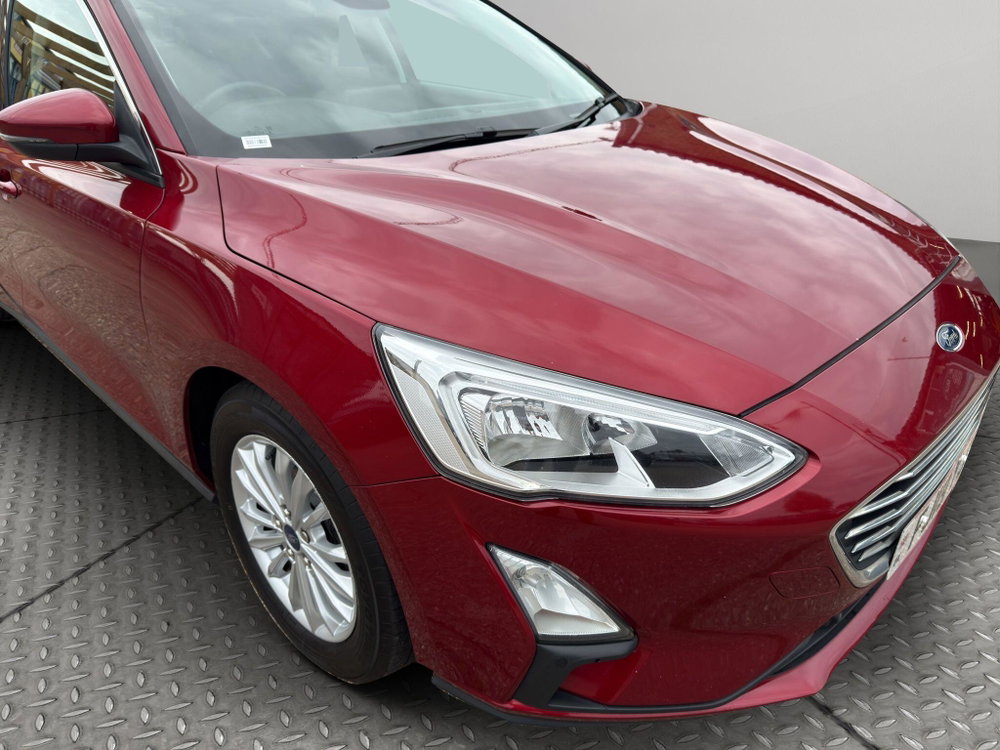 Ford Focus 1.0T EcoBoost Titanium Euro 6 (s/s) 5dr