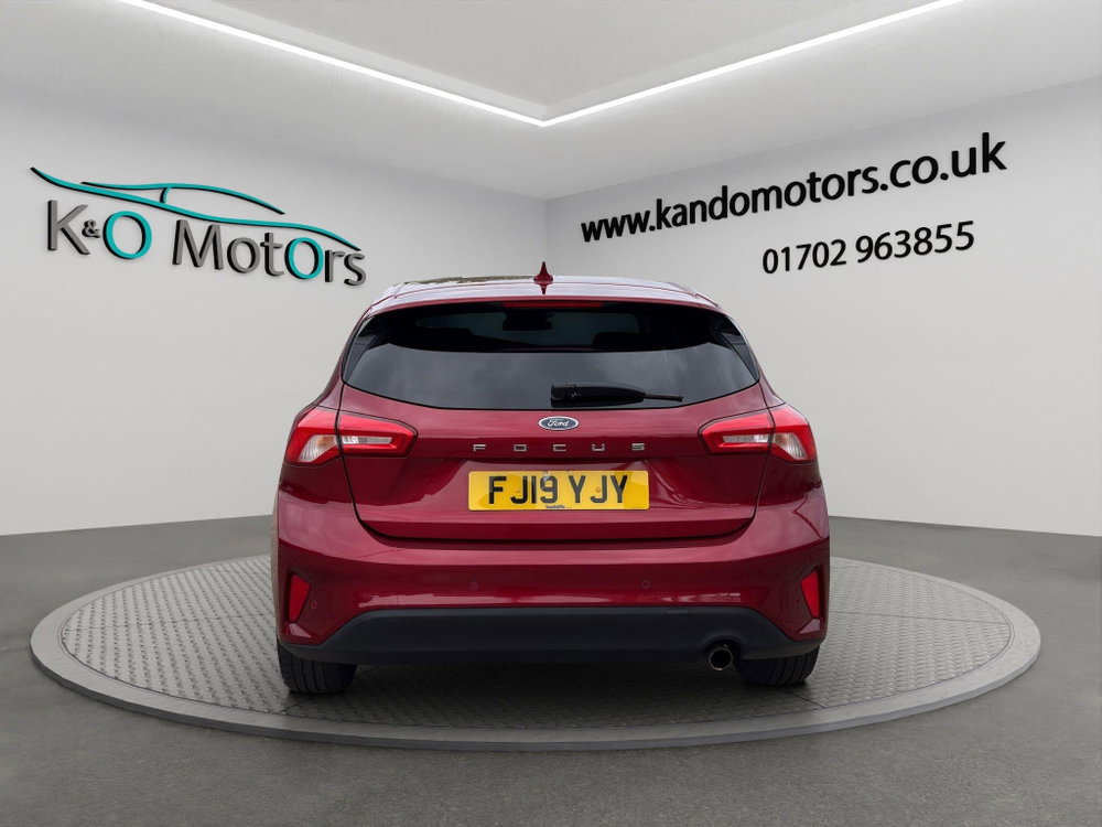 Ford Focus 1.0T EcoBoost Titanium Euro 6 (s/s) 5dr
