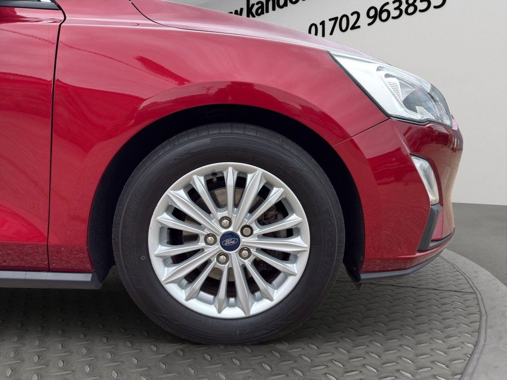 Ford Focus 1.0T EcoBoost Titanium Euro 6 (s/s) 5dr