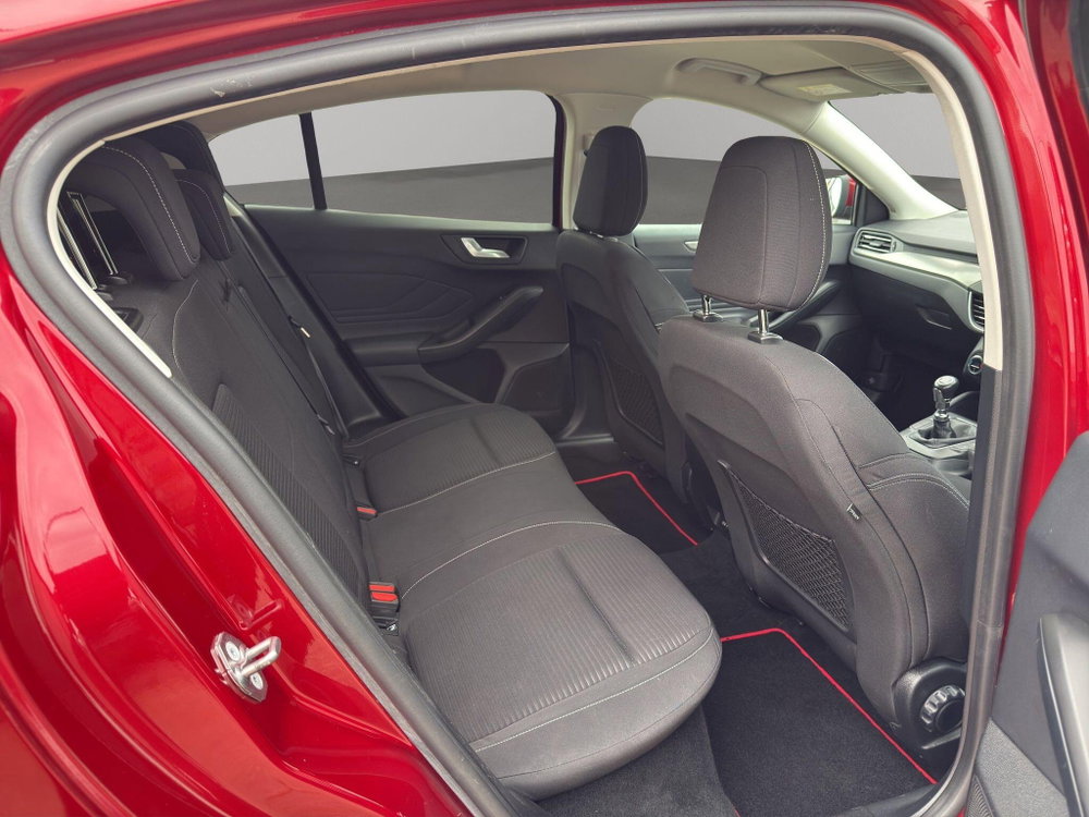Ford Focus 1.0T EcoBoost Titanium Euro 6 (s/s) 5dr