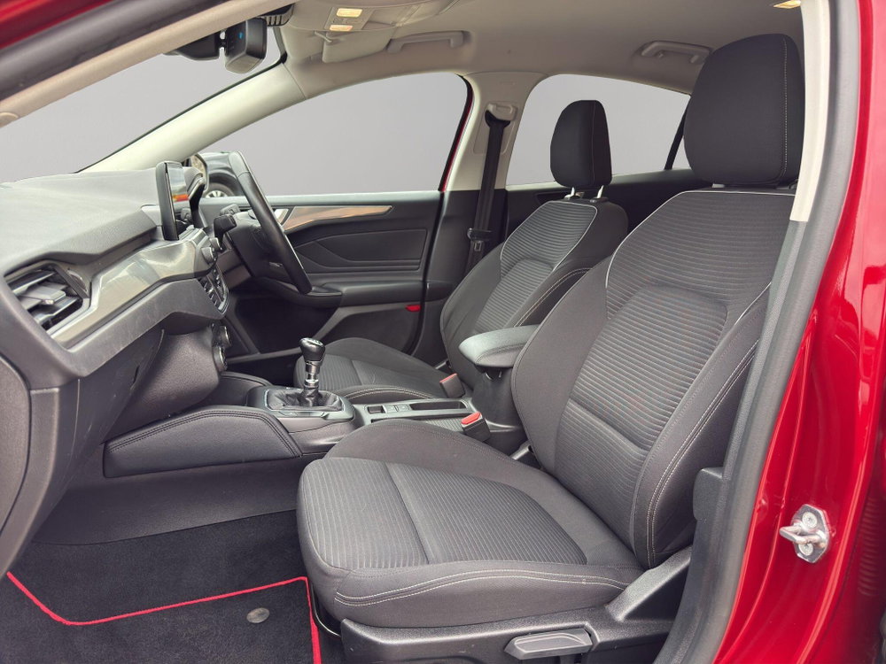 Ford Focus 1.0T EcoBoost Titanium Euro 6 (s/s) 5dr