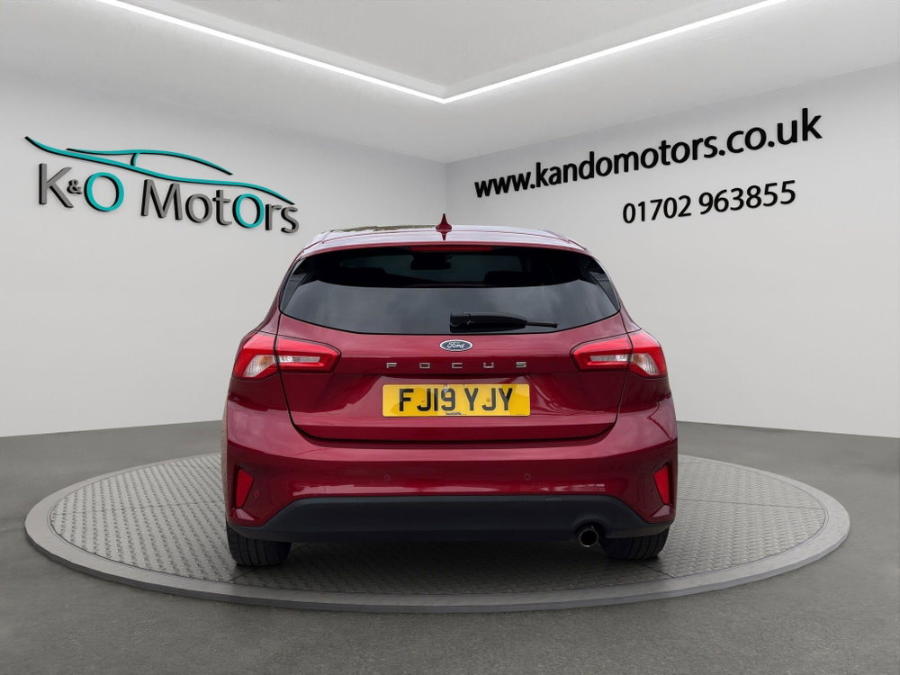 Ford Focus 1.0T EcoBoost Titanium Euro 6 (s/s) 5dr