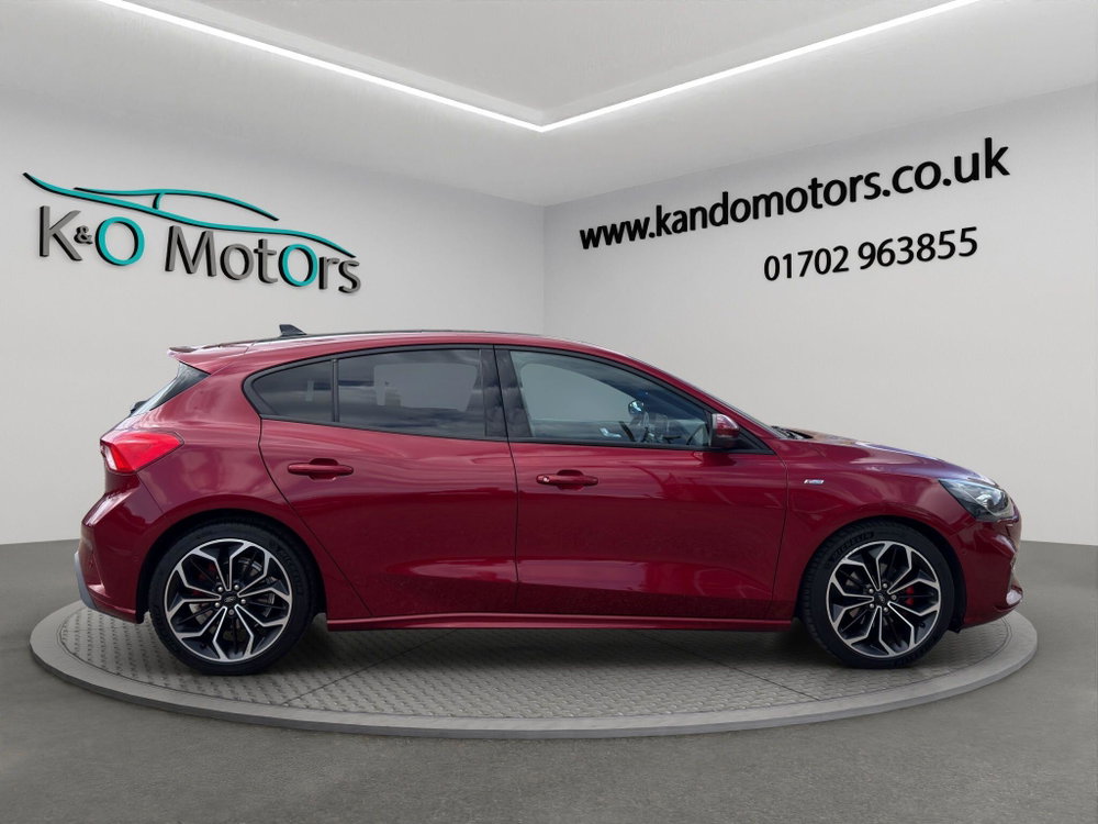 Ford Focus 1.5T EcoBoost ST-Line X Euro 6 (s/s) 5dr