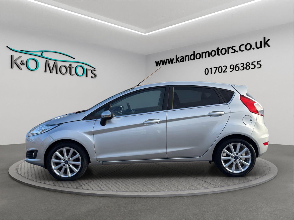 Ford Fiesta 1.0T EcoBoost Titanium Euro 6 (s/s) 5dr