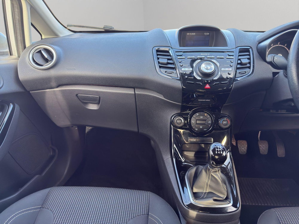 Ford Fiesta 1.0T EcoBoost Titanium Euro 6 (s/s) 5dr