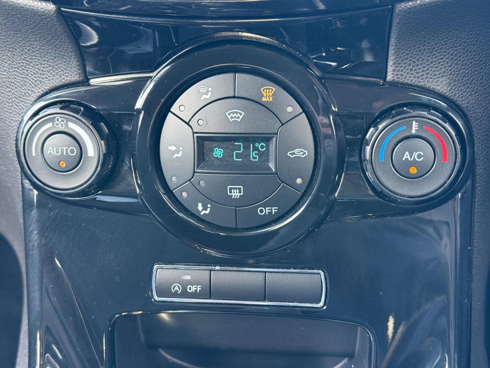 Ford Fiesta 1.0T EcoBoost Titanium Euro 6 (s/s) 5dr