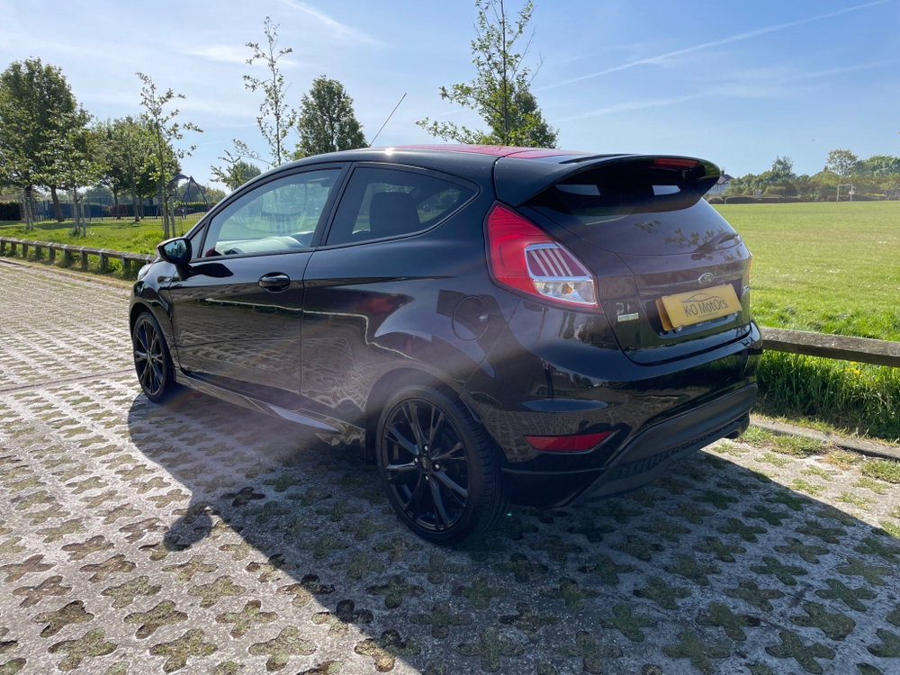 Ford Fiesta 1.0T EcoBoost ST-Line Black Edition (s/s) 3dr