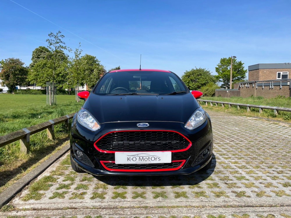Ford Fiesta 1.0T EcoBoost ST-Line Black Edition (s/s) 3dr