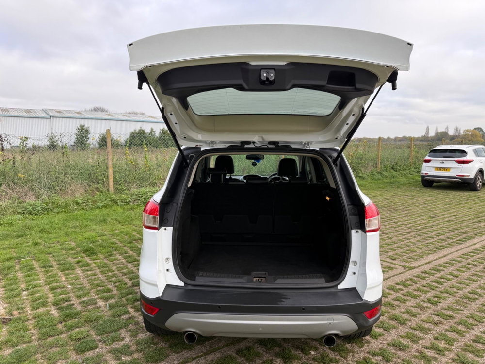 Ford Kuga 2.0 TDCi Titanium Powershift AWD Euro 5 5dr