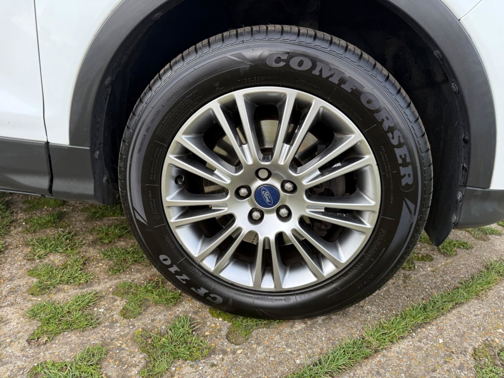 Ford Kuga 2.0 TDCi Titanium Powershift AWD Euro 5 5dr