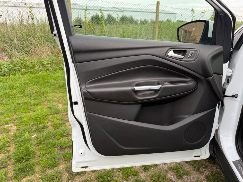 Ford Kuga 2.0 TDCi Titanium Powershift AWD Euro 5 5dr