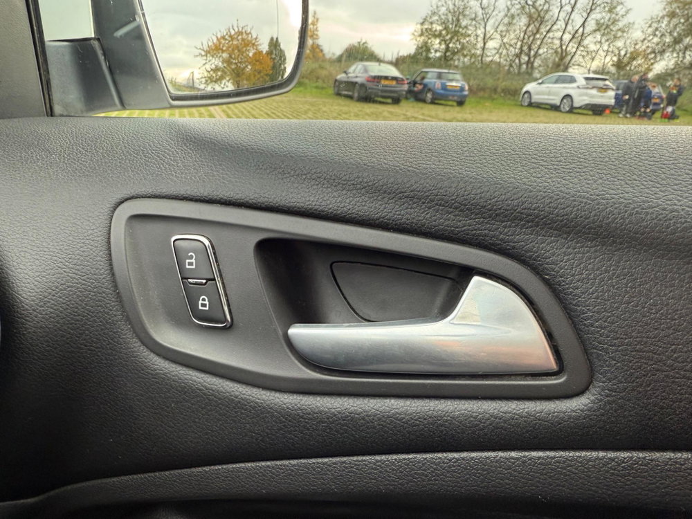 Ford Kuga 2.0 TDCi Titanium Powershift AWD Euro 5 5dr