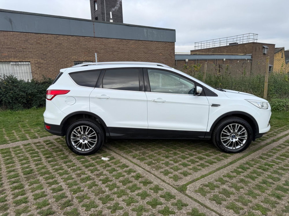 Ford Kuga 2.0 TDCi Titanium Powershift AWD Euro 5 5dr