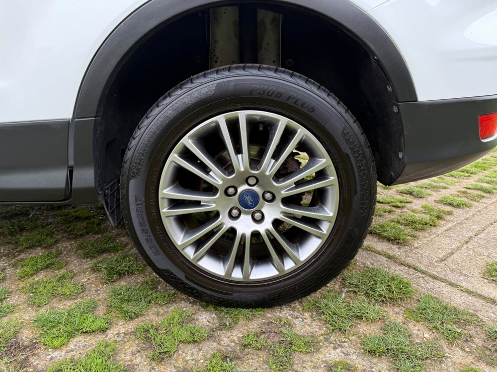 Ford Kuga 2.0 TDCi Titanium Powershift AWD Euro 5 5dr